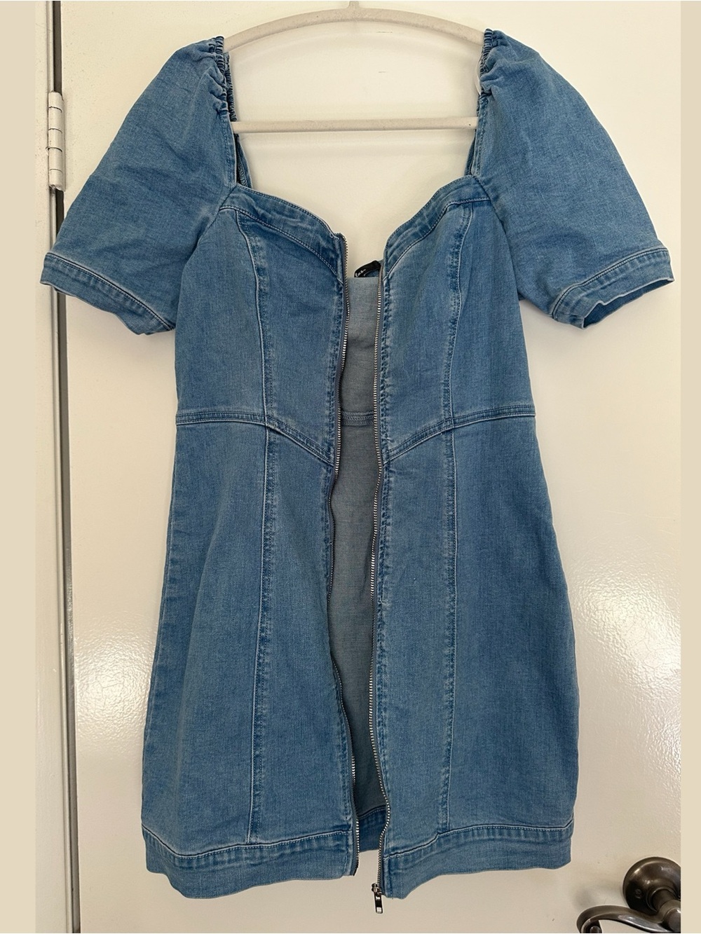 Lulus Trending Vibe Medium Wash Zip-front Denim Dress Blue - Size M - Picture 6 of 9